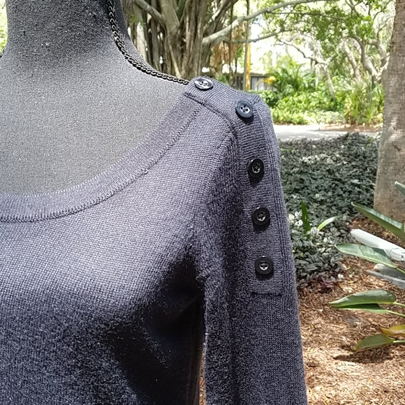 Fenn Wright Manson Sweater.  Size Med - Picture 2 of 4